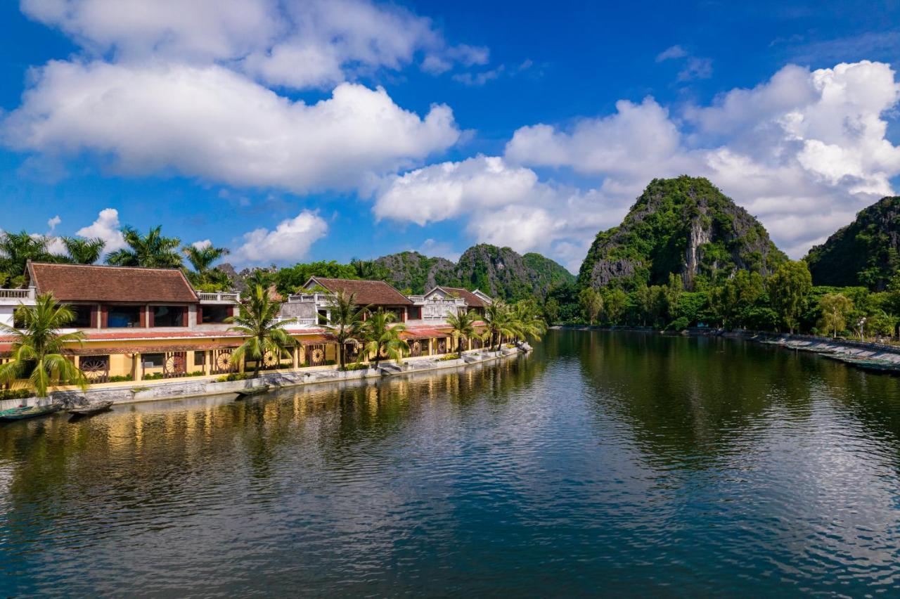Emeralda Resort Tam Coc นิญบิ่ญ ภายนอก รูปภาพ