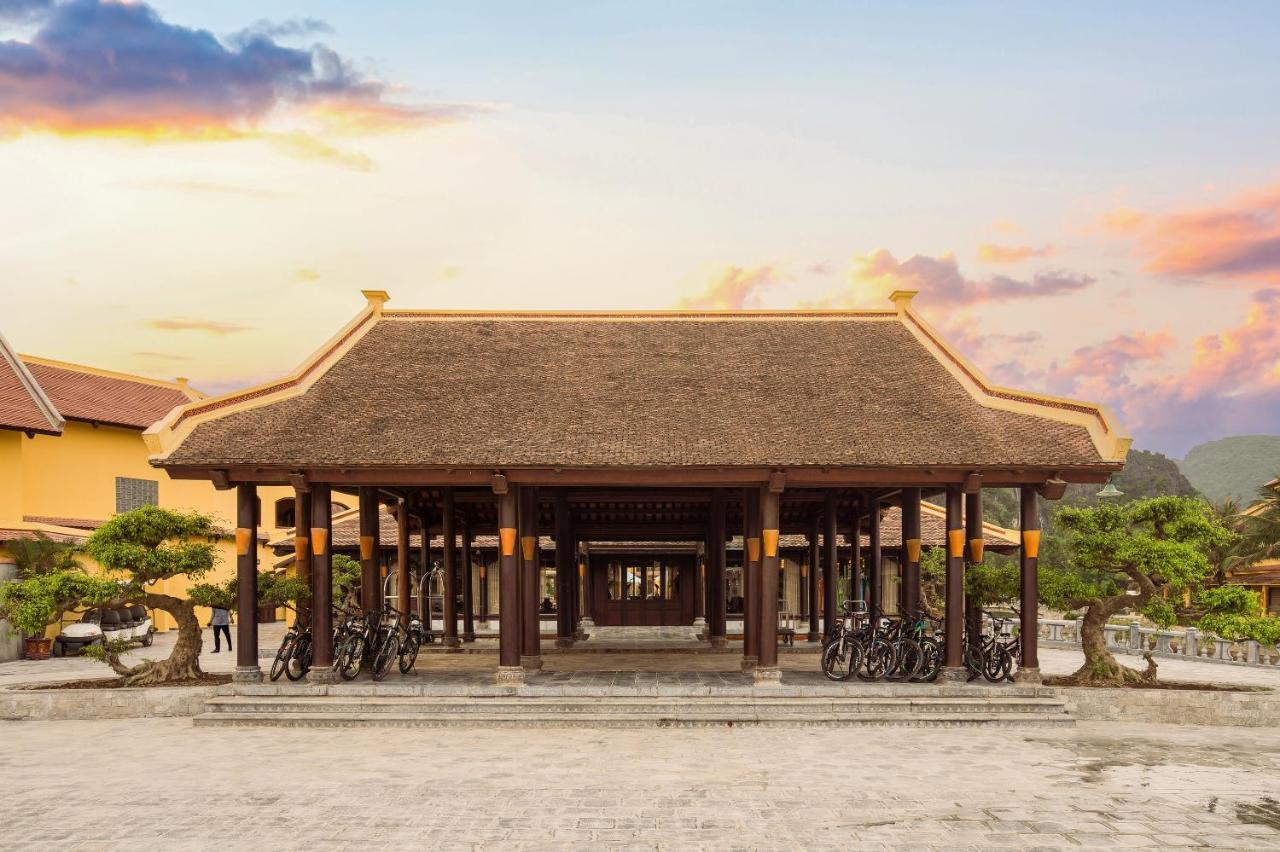 Emeralda Resort Tam Coc นิญบิ่ญ ภายนอก รูปภาพ