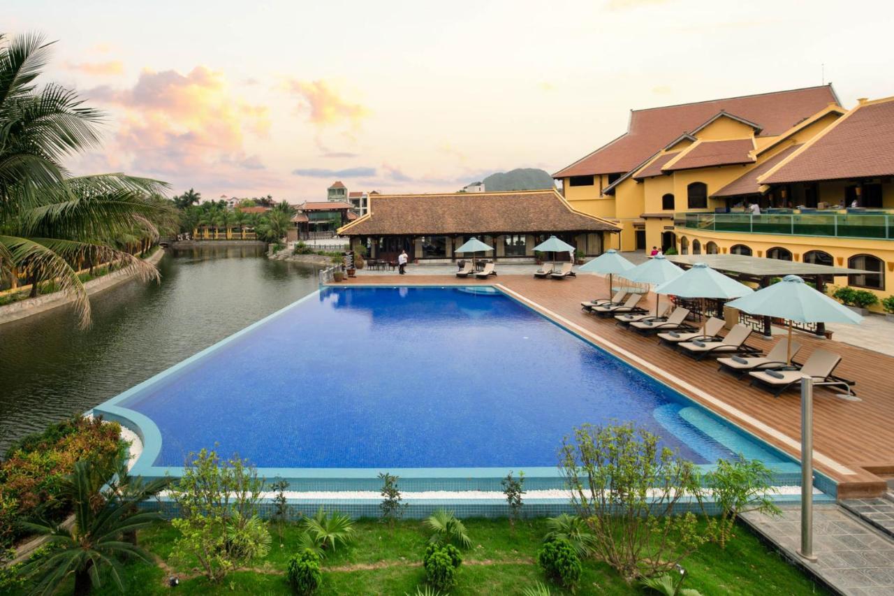 Emeralda Resort Tam Coc นิญบิ่ญ ภายนอก รูปภาพ