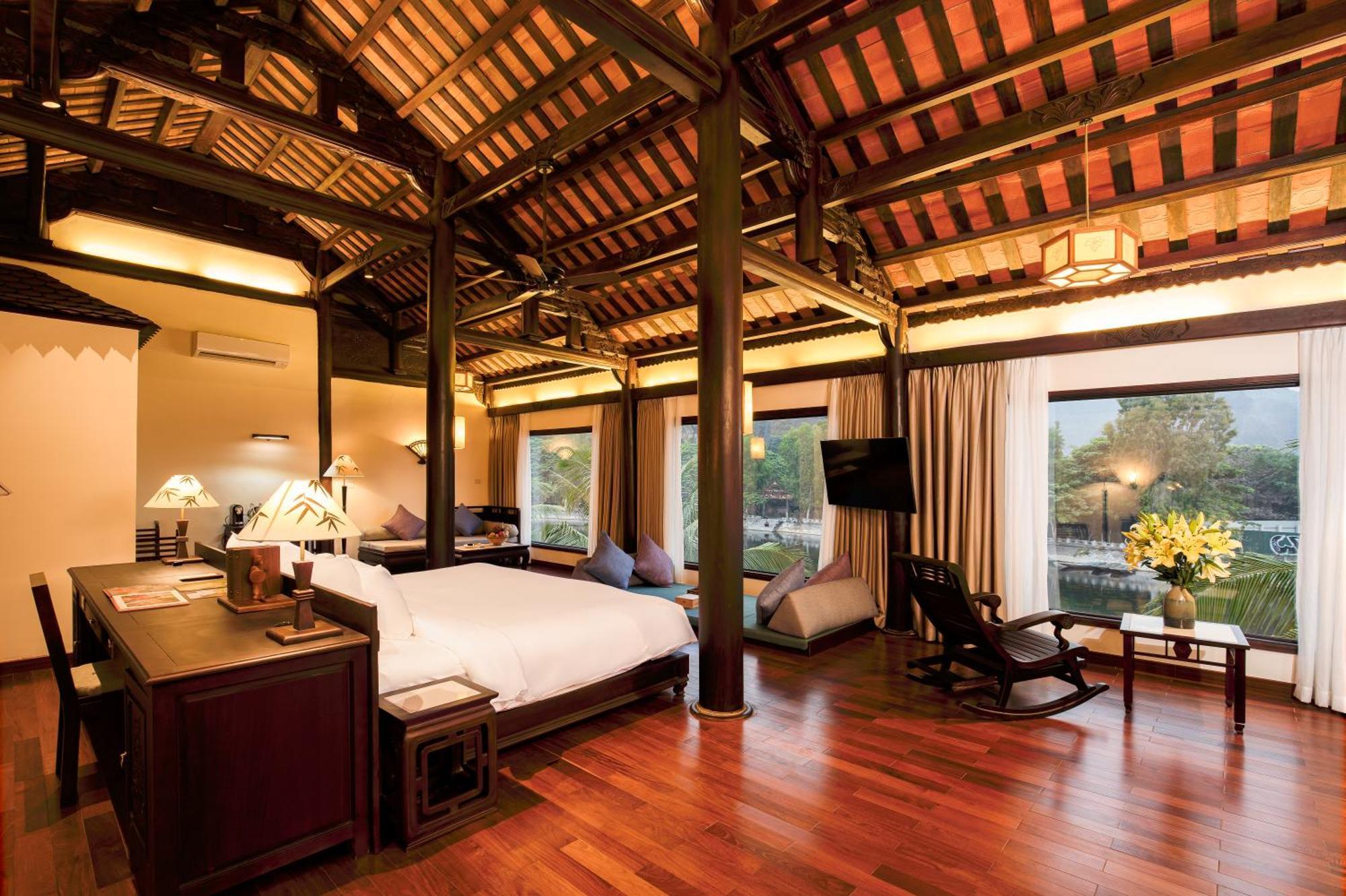Emeralda Resort Tam Coc นิญบิ่ญ ภายนอก รูปภาพ